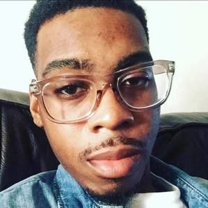 Meet your Posher, Sam